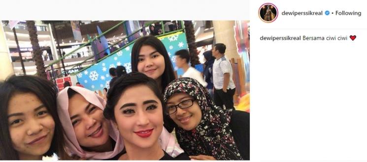 Dewi Perssik dan Meldi. (Suara.com/@dewiperssikreal)