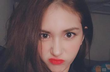 7 Potret Imut Jeon Somi, Idol Baru yang Debut Tahun Depan