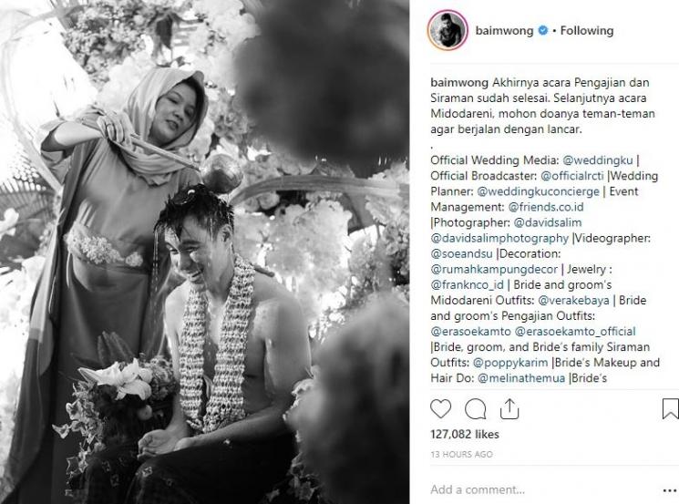 Proses siraman Baim Wong. (Instagram/@baimwong)