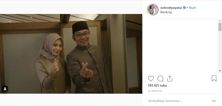 Ridwan Kamil foto bareng seleb. (Instagram/@xolovelyayana)