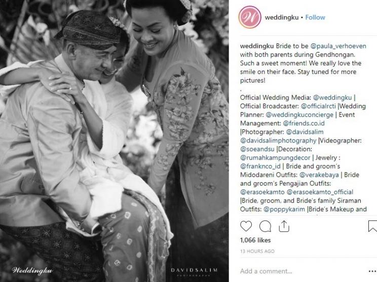 Proses siraman Paula Verhoeven (Instagram/@weddingku)