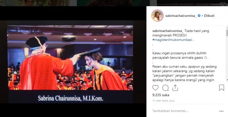 Momen wisuda Sabrina Chairunnisa (Instagram/@sabrinachairunnisa_)
