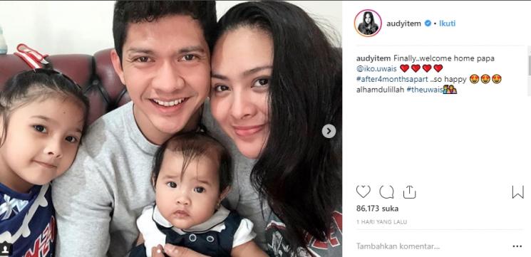 Temu kangen Iko Uwais dengan Audy Item dan anak-anaknya (Instagram/@audyitem)