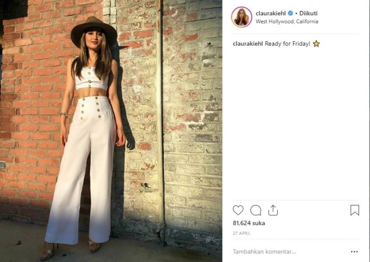 Cinta Laura pamer perut atletis. (Instagram/@claurakiehl)