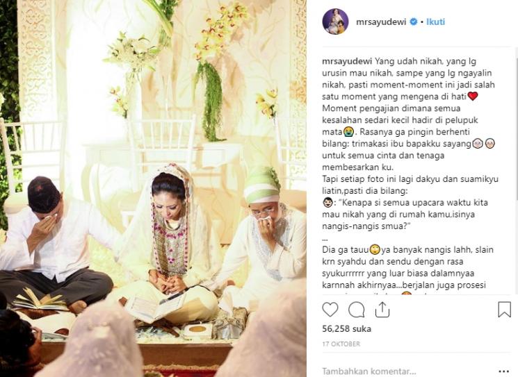 Potret kenangan Ayu Dewi dan ibunya (Instagram/@mrsayudewi)