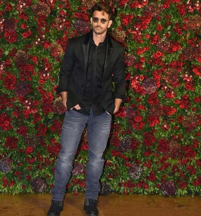Hrithik Roshan di Resepsi ketiga Deepika Padukone dan Ranveer Singh (Instagram/@peopleofbollywood)