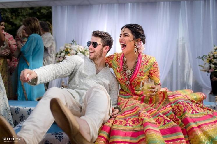Upacara Mehendi Priyanka Chopra dan Nick Jonas (Instagram/@priyankachopra)