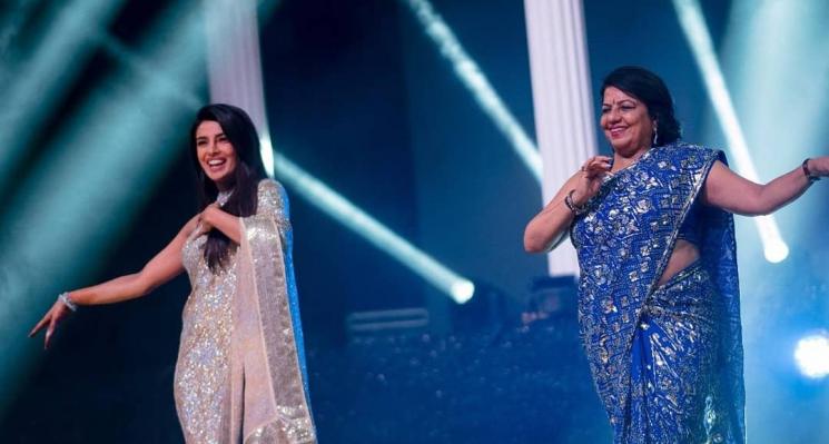 Momen Malam Musikal Priyanka Chopra dan Nick Jonas (Instagram/@priyankachopra)