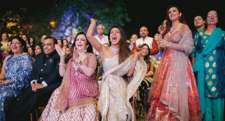 Momen Malam Musikal Priyanka Chopra dan Nick Jonas (Instagram/@priyankachopra)