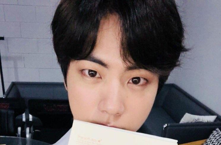 Jin BTS Ultah (Twitter/@BTS_twt)