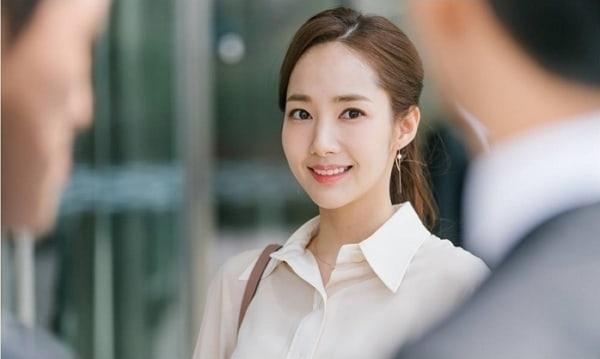 Park Min Young di Secretary Kim (Soompi)