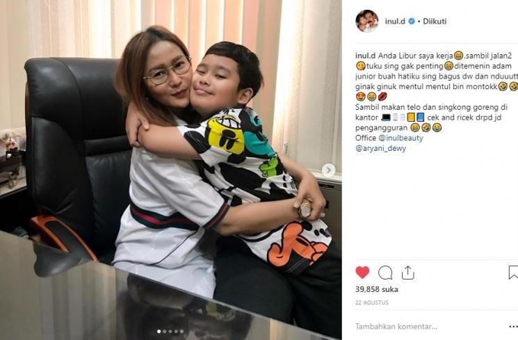 Yusuf Ivander Damares, anak semata wayang Inul Daratista dan Adam Suseno. (Instagram/@inul.d)