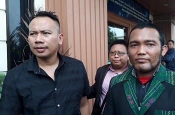 Adik Vicky Prasetyo Dibacok, Kok Ada yang Janggal