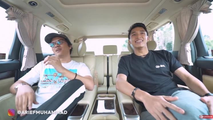 Arief Muhammad dan Jonathan Christie. (YouTube)
