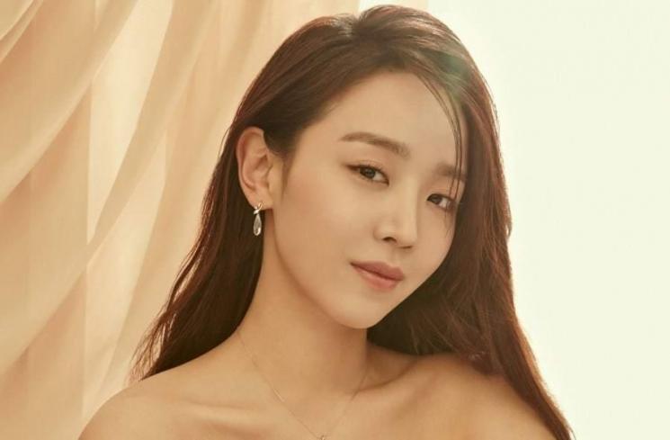 Shin Hye Sun (Soompi)