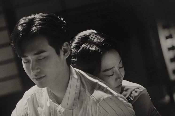 Shin Hye Sun dan Lee Jong Suk di Death Song (Soompi)