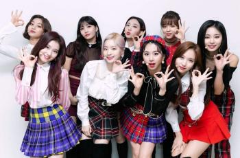 Sambut Liburan, TWICE Rilis MV Spesial 'The Best Thing I Ever Did'