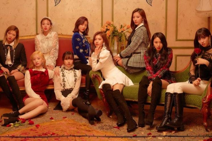 TWICE rilis album spesial (Soompi)