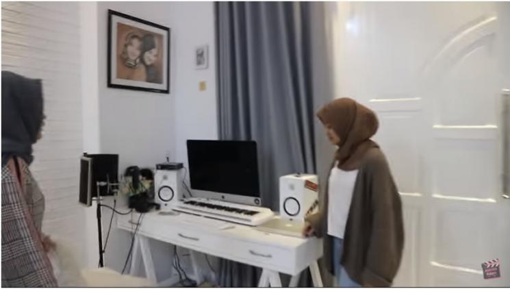 Kamar Putri Delina. (YouTube/Arafah Rianti)
