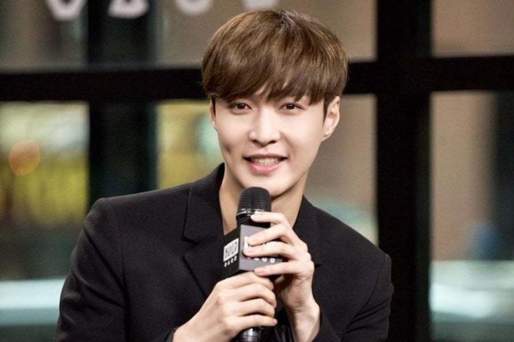 Lay EXO (Soompi)