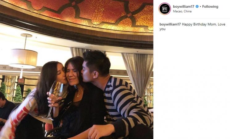 Momen hangat Boy William dan mamanya. (Instagram/boywilliam17)