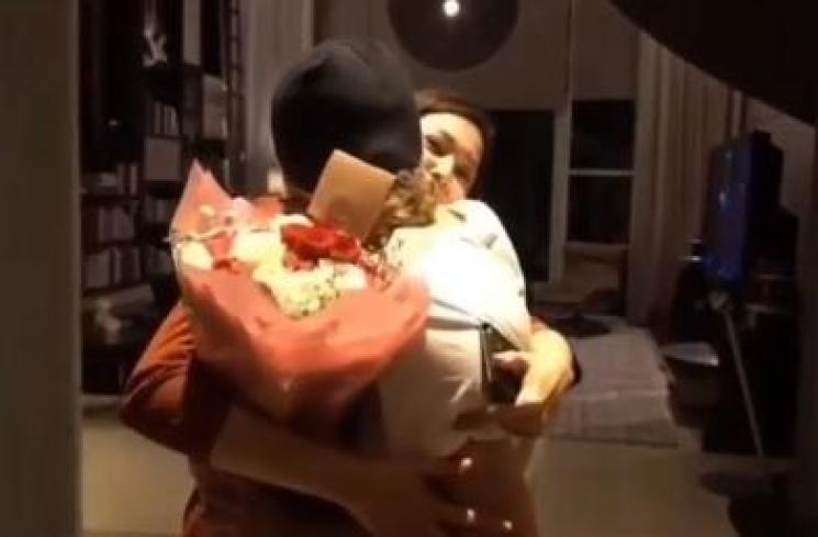 Dul Jaelani kasih surprise ke Maia Estianty. (Instagram/@duljaelani)