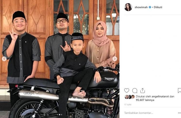 Kemesraan Soimah dan Suami. (Instagram/@koko_ko_koko)