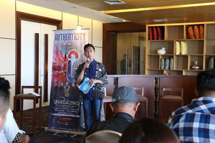 Khairul Anwar, Marcom Manager Royal Ambarrukmo Yogyakarta, saat Jumpa Pers, di The Executive Lounge, Minggu (30/12/2018). (Matamata.com/Uni Irmagani)