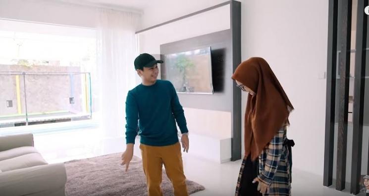 Rumah baru Ria Ricis. (YouTube)