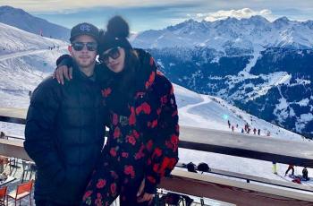 Priyanka Chopra dan Nick Jonas liburan di Swiss (Instagram/@priyankachopra)