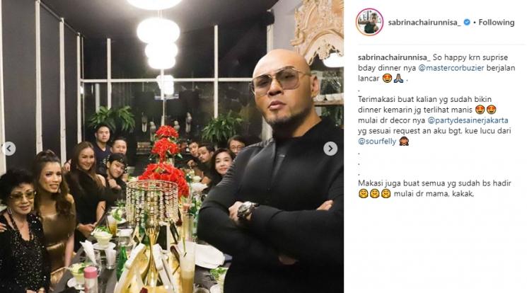 Momen pesta ulang tahun Deddy Corbuzier. (Instagram/@sabrinachairunnisa_)