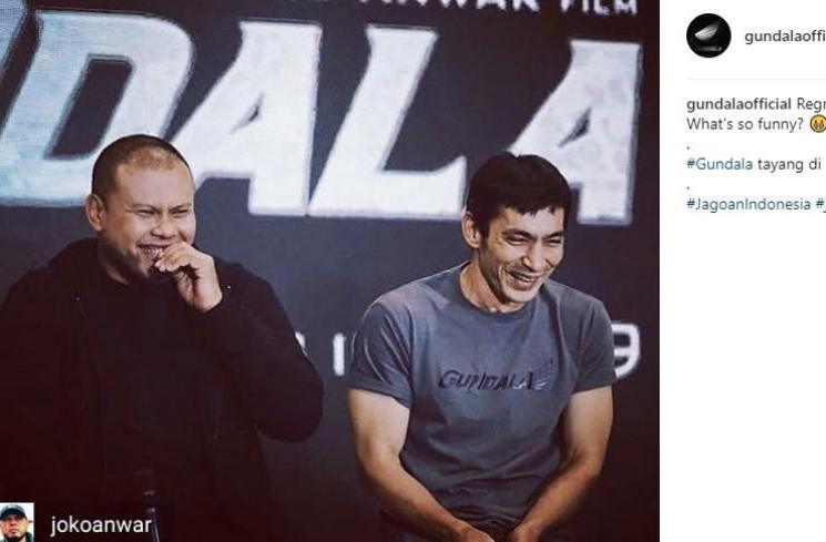 Joko Anwar dan Abimana Aryasatya (Pemeran Gundala). (Instagram/@gundalaofficial)