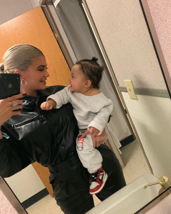 Kylie Jenner dan Stormi Webster. (Instagram/@kyliejenner)