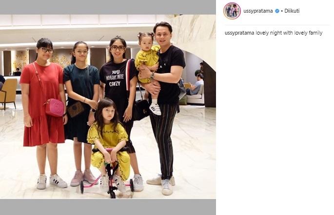 Pesona putri sulung Ussy Sulistiawaty. (Instagram/@ussypratama)