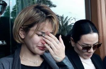 Ingat Masa Lalu, Nikita Mirzani Nangis saat Jalani Sidang Mediasi