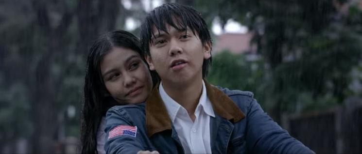 Cuplikan adegan film Dilan 1991. (YouTube)