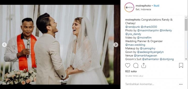 Pernikahan Randy Pangalila dan Chelsey. (Instagram/@moirephoto)