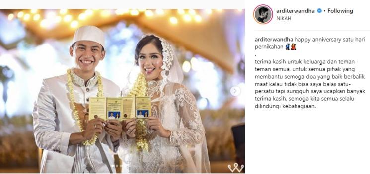 Ardit Erwandha dan Suci Asmarini. (Instagram/@arditerwandha)