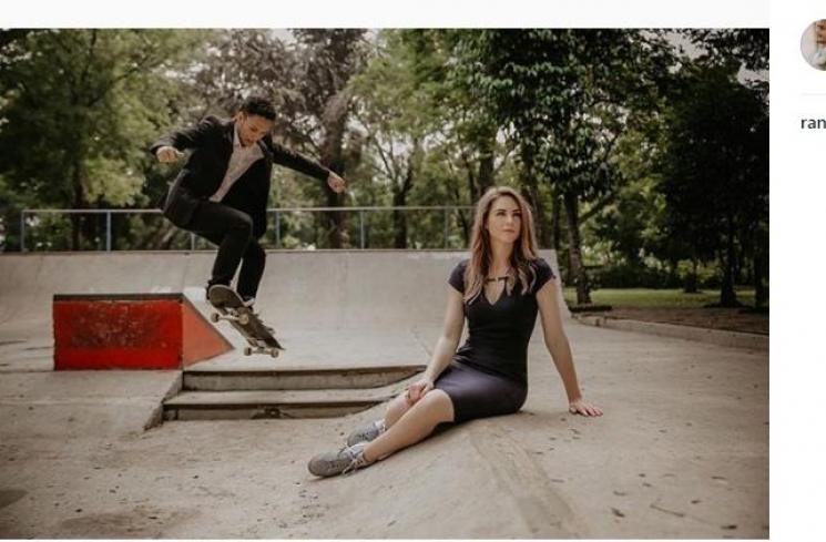 Foto Prewedding Randy Pangalila dan Chelsey Frank. (Instagram/@randpunk)