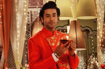 5 Pesona Shashank Vyas, Aktor India yang Sedang Naik Daun