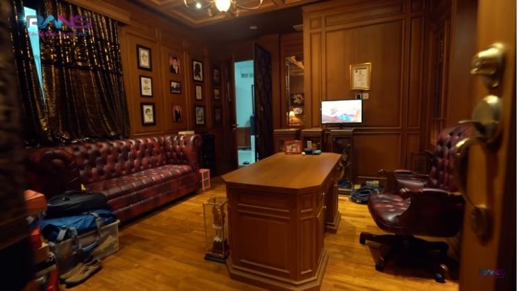 Rumah Sule. (YouTube/Rans Entertainment)