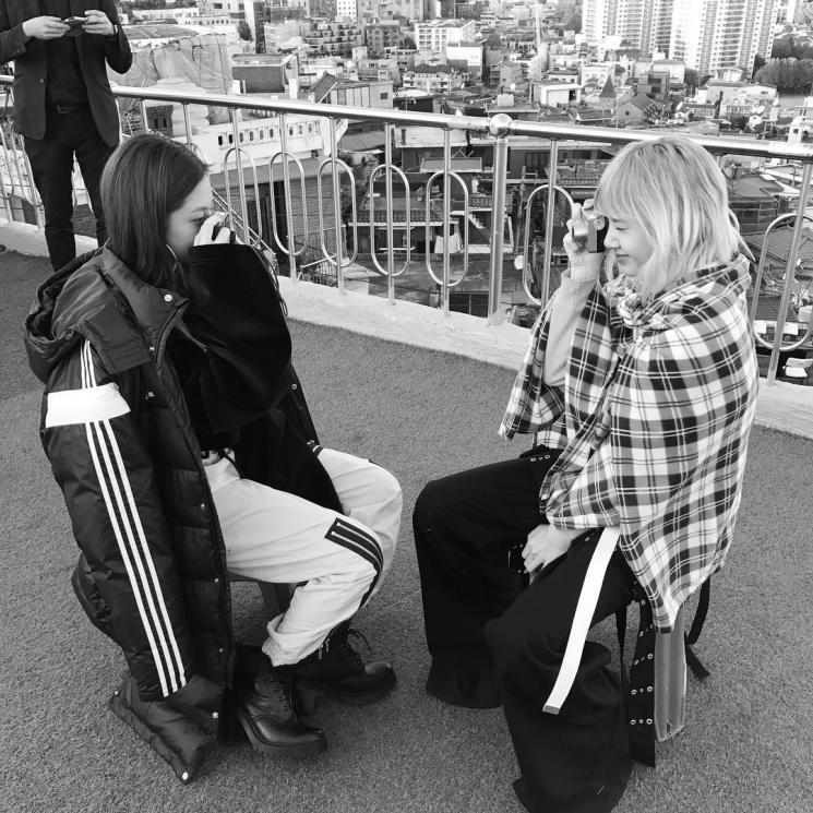 Lisa dan Jennie BLACKPINK. (Instagram/@jennierubyjane)