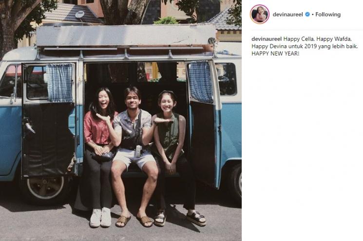 Cinder Cella, Wafda Saifan dan Devina Aureel. (Instagram/@devinaureel)