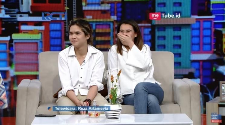 Dul Jaelani dan Aaliya Massaid. (YouTube)