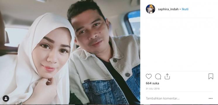 Kenangan manis Saphira Indah dan suami. (Instagram/@saphira_indah)