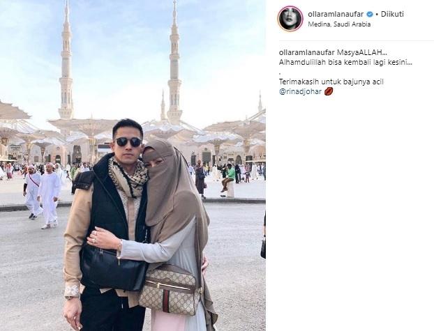 Olla Ramlan tampil bercadar. (Instagram/@ollaramlanaufar)