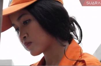 4 Fakta Sellha Purba, Pasukan Oranye Cantik yang Viral