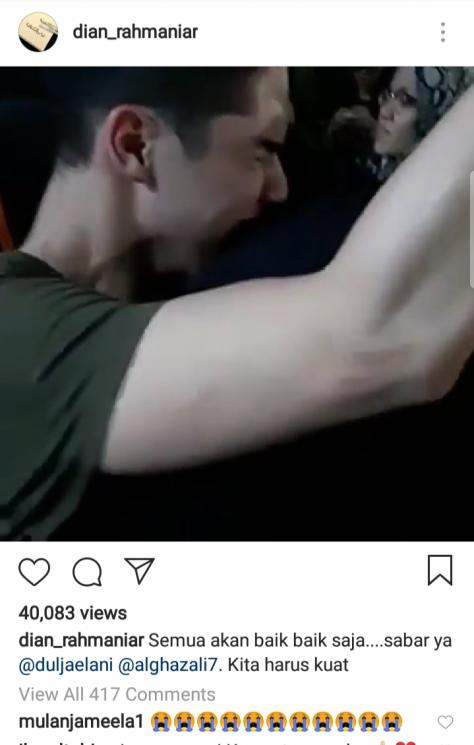 Al Ghazali nangis di Konser Reuni Dewa 19 Malaysia (Instagram/@dian_rahmaniar)