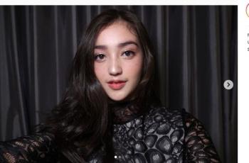 7 Potret Ranty Maria Main ke Pantai, Duh Kakinya Bikin Gagal Fokus