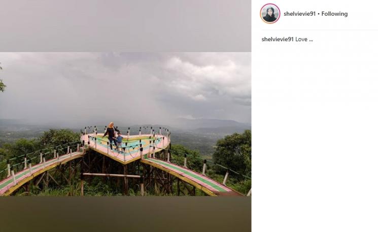 Daus Mini dan Shelvie Hana Wijaya. (Instagram/@shelvievie91)